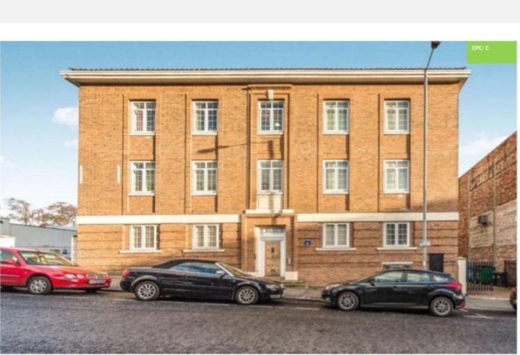2 Bedroom Apartment In Kidderminster Eksteriør bilde